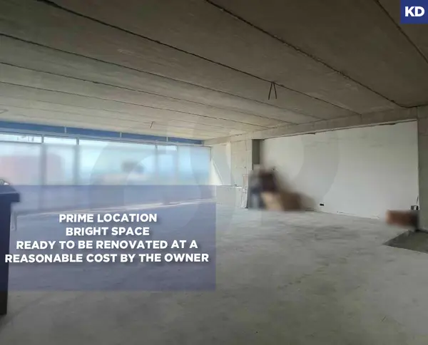 prime location, parking, elevator, Dbaye