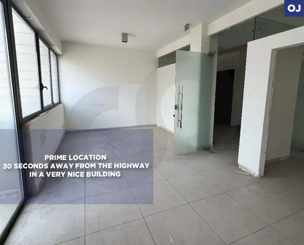 30 seconds away from the highway, Jal El Dib