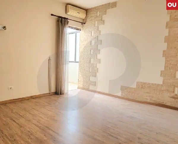 Balcony , Elevator 24/7, Beit El Chaar