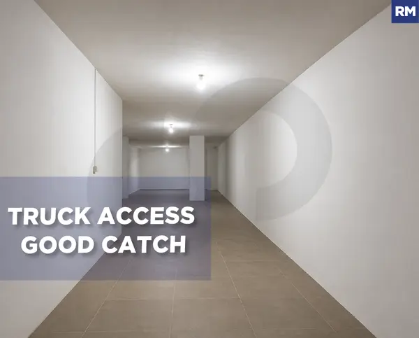 Warehouse,Easy truck access,Aicha Bakkar