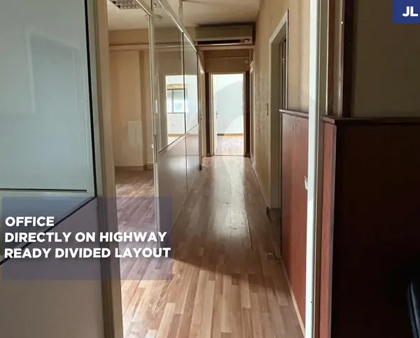OFFICE FOR RENT/MAAMELTEIN,KESEROUAN /Direct highway location