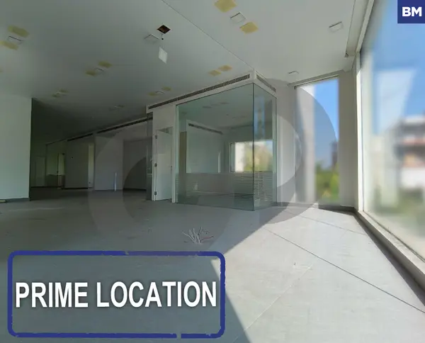 ‎Prime location, showroom for Rent - Zouk mikael
