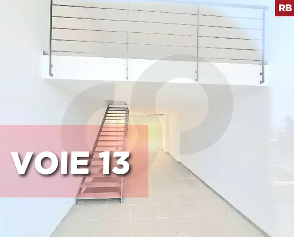 exceptional shop - prestigious Voie 13 Street in Jbeil