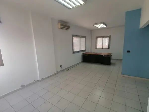 Office for rent in Baouchriyeh