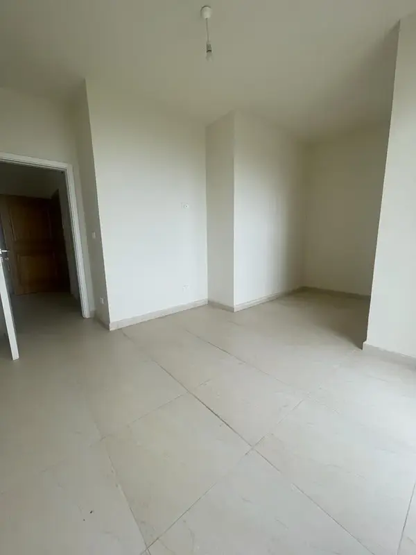 Office for Sale in Fatqa