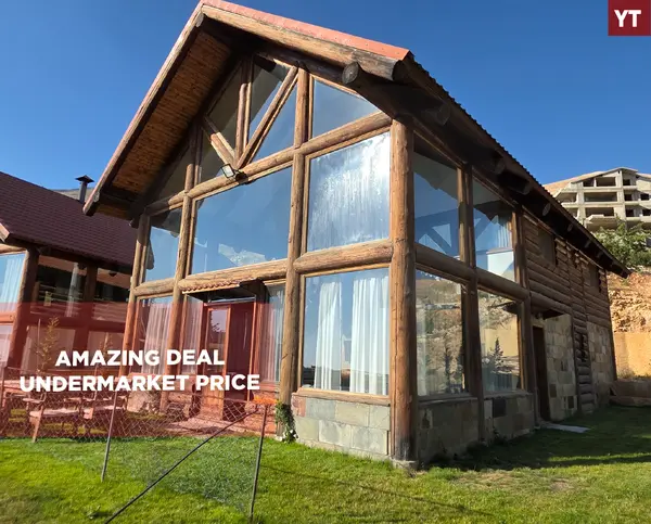 LUXURY WOODEN CHALET, CALM AREA, CADARS-BCHARRE