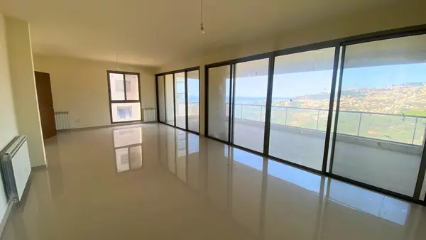 Apartment for Sale in Qornet El Hamra, Lebanon