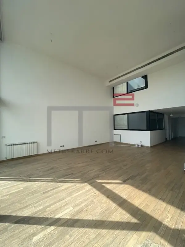 Duplex for Sale in Hôtel Dieu