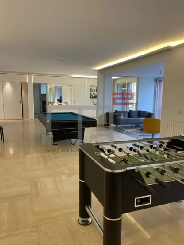 Apartment for Rent in Furn El Hayek
