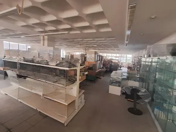 Showroom for Rent – Ain Saade
