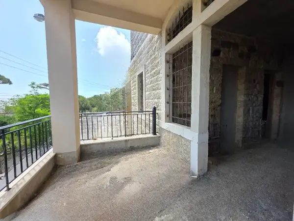 Residential Building for Sale in Ayroun