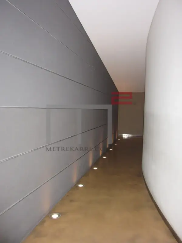 Office for Rent in Achrafieh