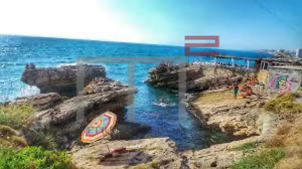 Land for Sale in Kfaraabida