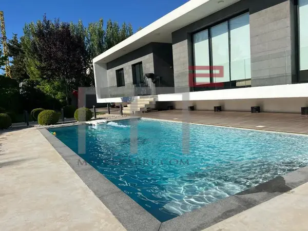 Villa for Sale in Faytroun