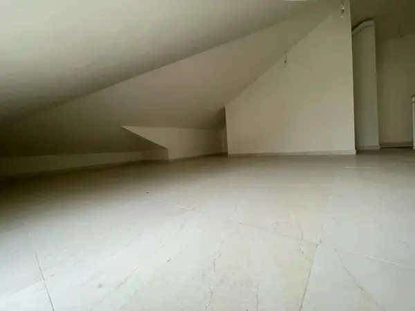 Office for Sale in Fatqa