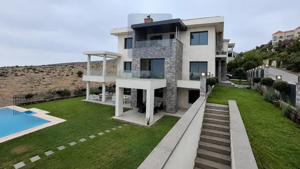 New and Modern Villa For Sale in Luxurious Mechref, Lebanon