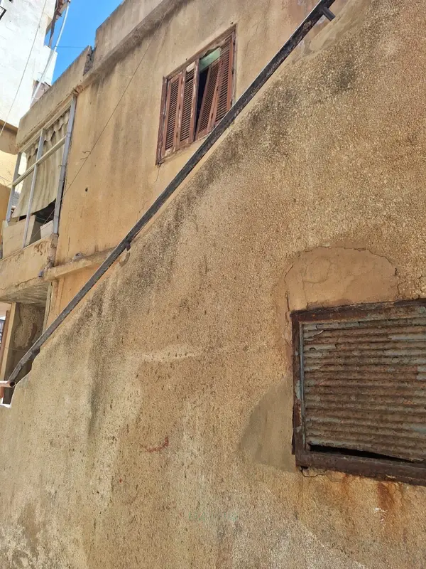 منزل مؤلف من طابقين  للبيع في الاوزاعي