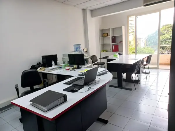 Office for rent in Gemmayzeh