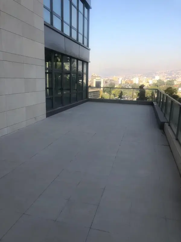 Office for rent in Adliyeh
