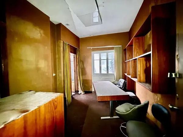 Office for Sale in Badaro Beirut, Lebanon