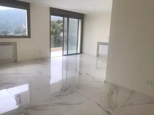 Apartment for Sale – Mar Moussa