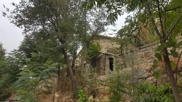 Old House for Sale – Baabdat