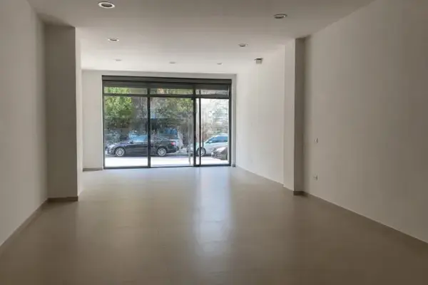 Shop for Sale or Rent in Deychounieh