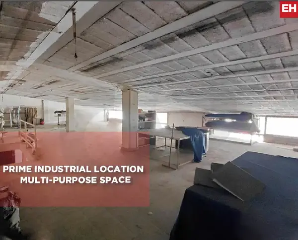 Multi-Purpose Space , Naher El Mot