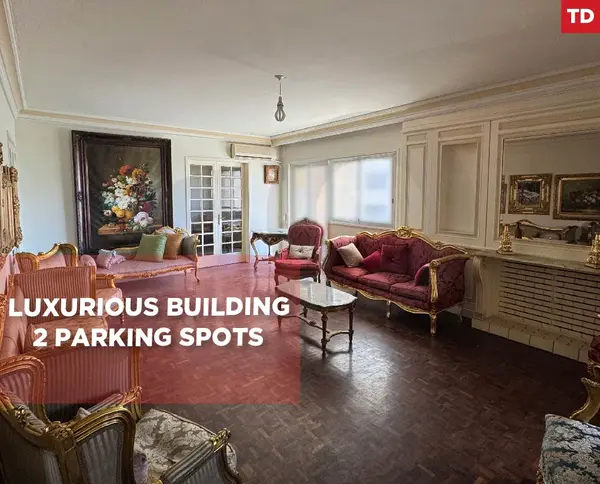 Luxurious well maintained Building, One apartment per floor In Furn El Chebbak