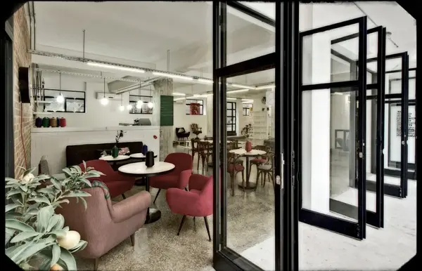 Shop for sale in Achrafieh
