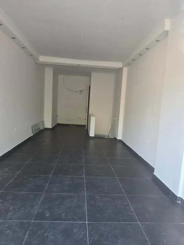 Shop for rent in Verdun