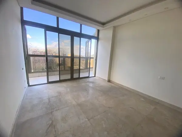 Apartment for Sale in Spears