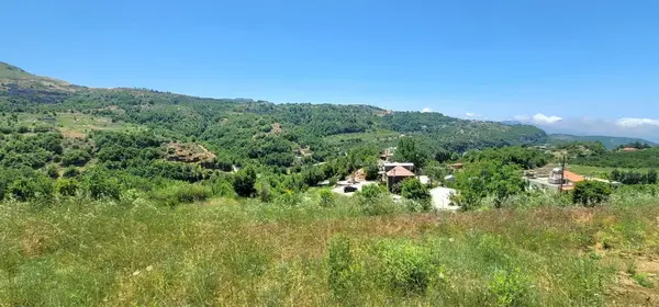 Land for Sale in Kfardebian