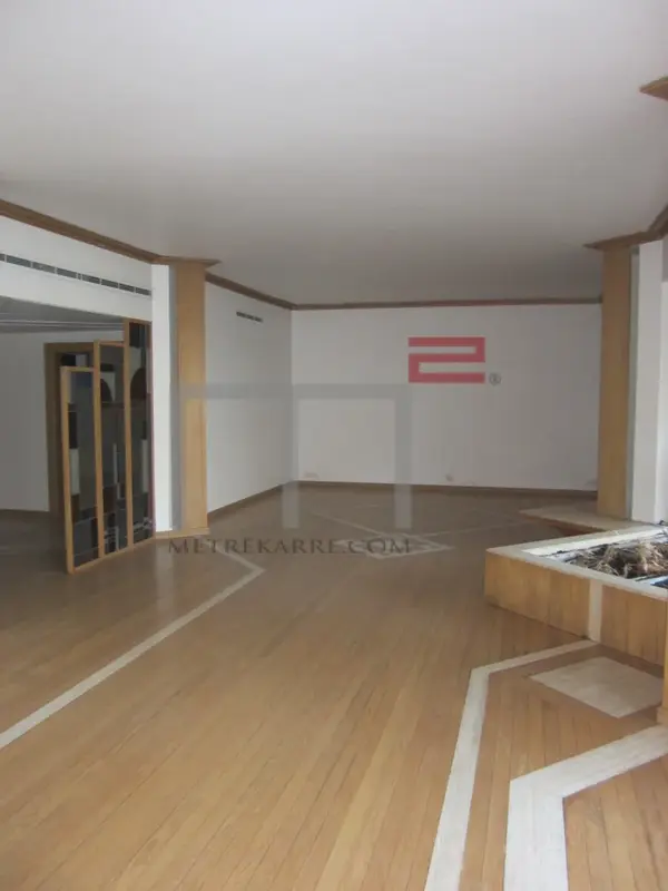 Apartment for Rent in Achrafieh