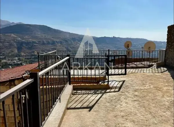 Chalet for Sale in Faraya – Panoramic View – 135 sqm + Terrace