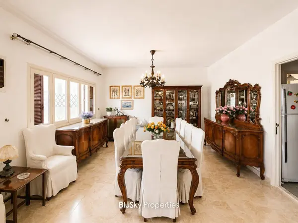 Apartment 260m² with City View for Sale in Achrafieh