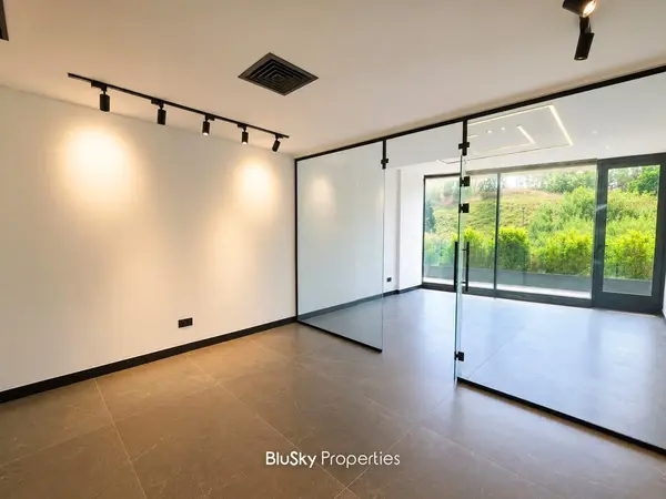 Office 60m² for Rent in Achrafieh