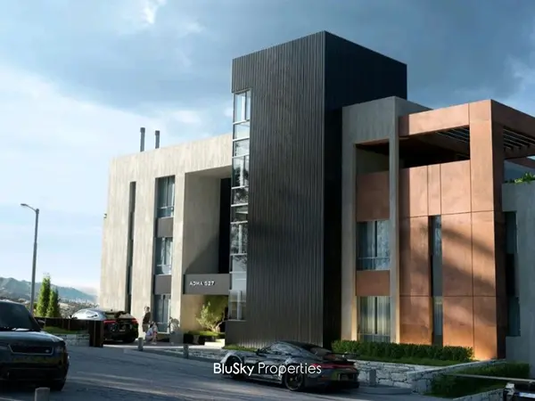 Apartment 205m² with Terrace for Sale in Adma