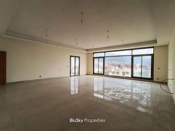 Apartment 273m² Sea View for Sale in Adma