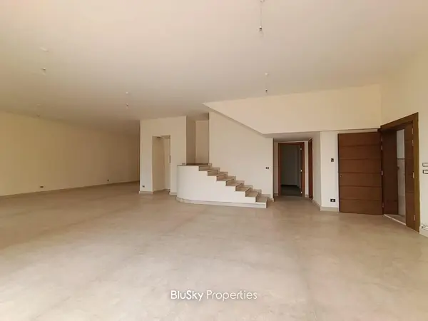 Duplex 362m² Terrace for Sale in Adma