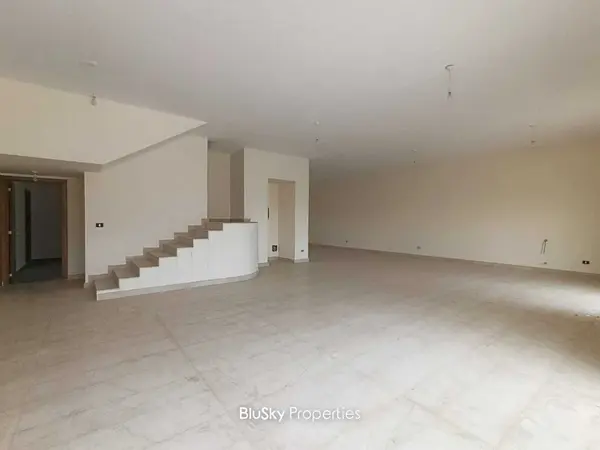 Duplex 383m² Terrace for Sale in Adma
