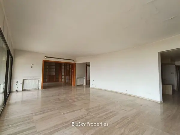 Apartment 600m² Terrace for Sale in Adma