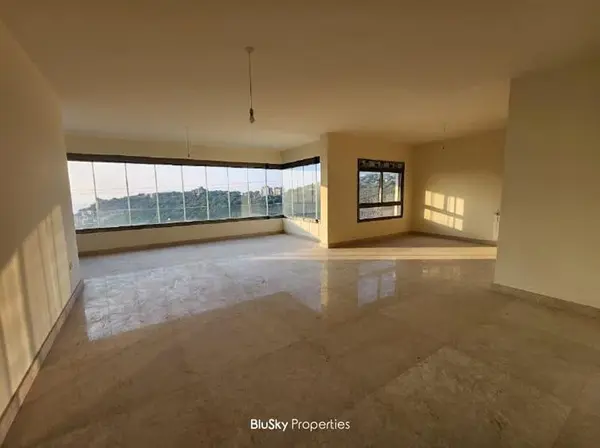 Apartment 375m² Garden for Sale in Ain Najem