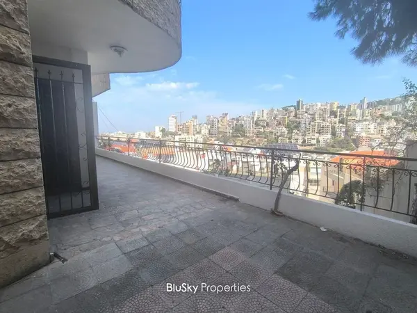 Apartment 144m² Terrace for Sale in Antelias