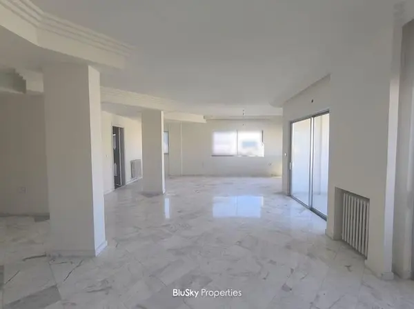 Apartment 220m² Sea View for Sale in Antelias