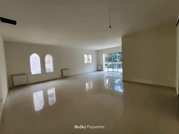 Apartment 205m² Sea View for Rent in Ain Saadeh