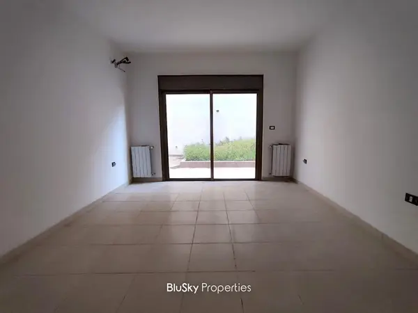 Apartment 230m² Garden for Sale in Ain Saadeh