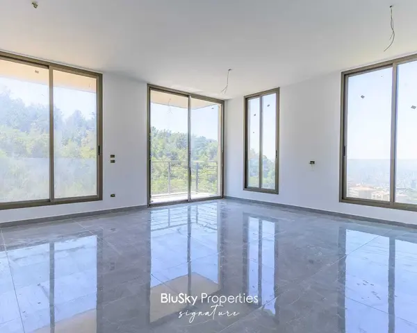 Duplex 300m² Terrace for Sale or Rent in Ain Saadeh
