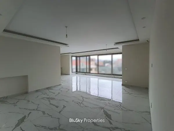 Duplex 300m² Terrace for Sale in Baabdat