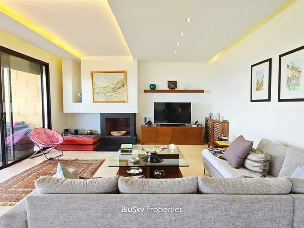Apartment 300m² Garden for Sale in Bhersaf